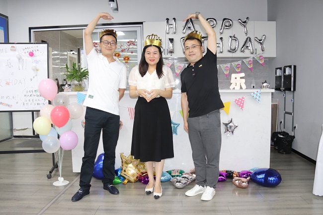 華邦瀛人文關懷 | 外向的人不是太陽，他們只是選擇成為太陽